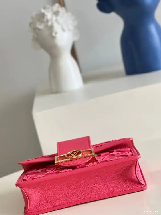WIS VUITTON MINI LOUIS DAUPHINE 0506